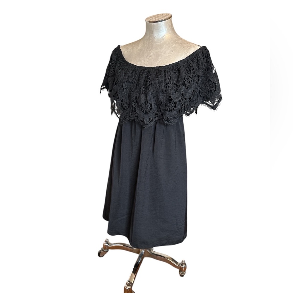 VAVA by Joy Han Nina Mini Dress With Lace in Black size Small
